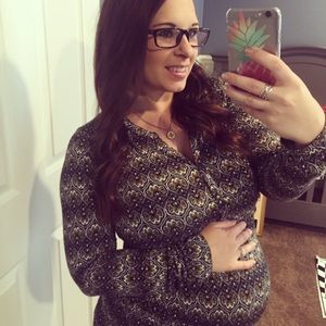 Set of 2 maternity shirts from H&M